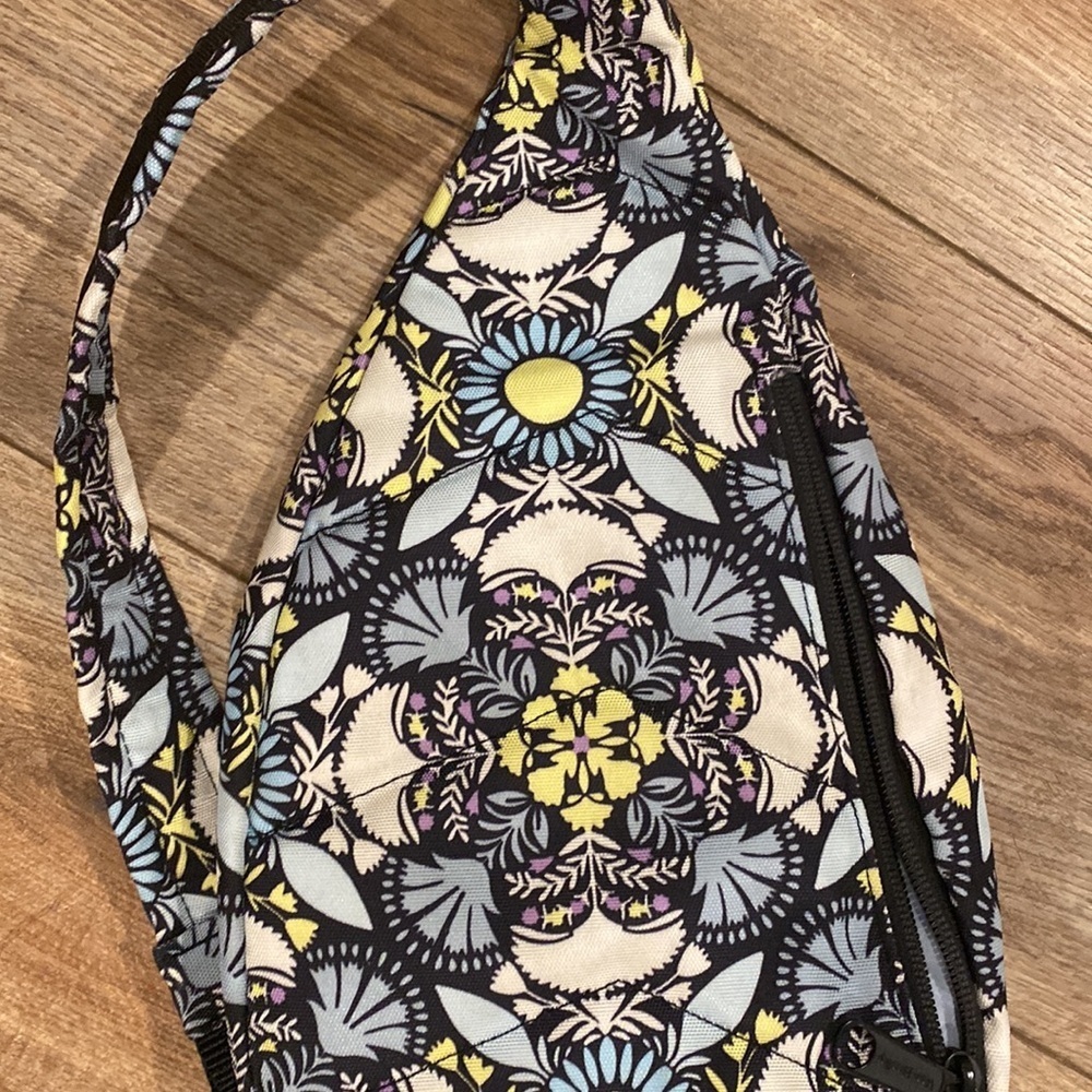 Vera Bradley satchel/Fanny pack - Picture 6 of 8